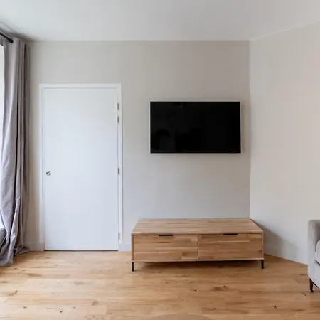 Beautiful & Modern 1bd Flat Near Montmartre Appartamento