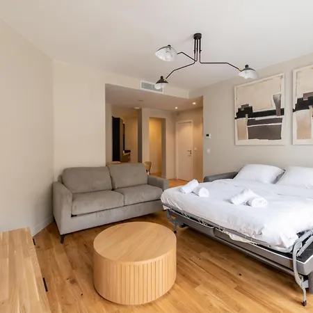 Beautiful & Modern 1bd Flat Near Montmartre * Parigi